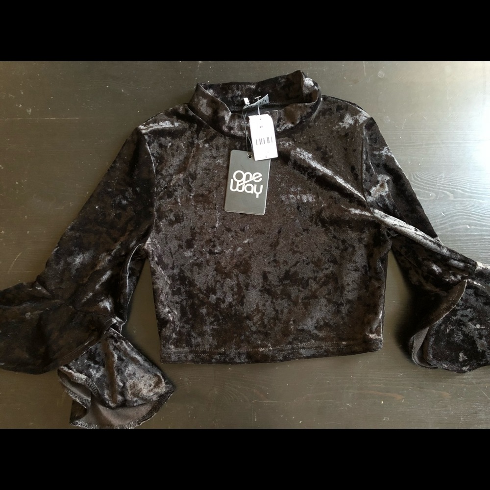 LF One Way knitt long sleeve velvet black shirt